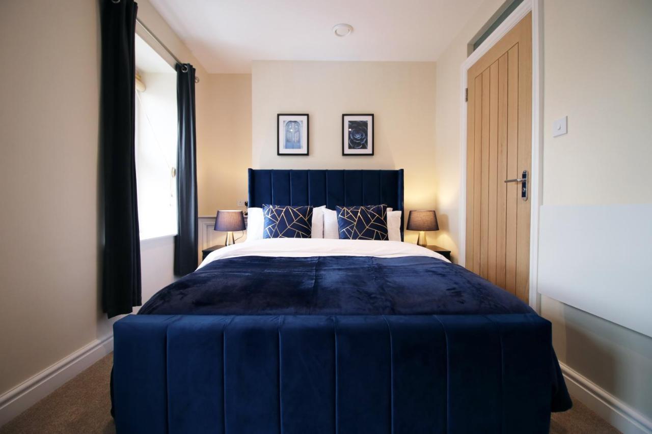 Luxury 4 Bedroom 4 Ensuite Home In Penarth คาร์ดิฟฟ์ ภายนอก รูปภาพ