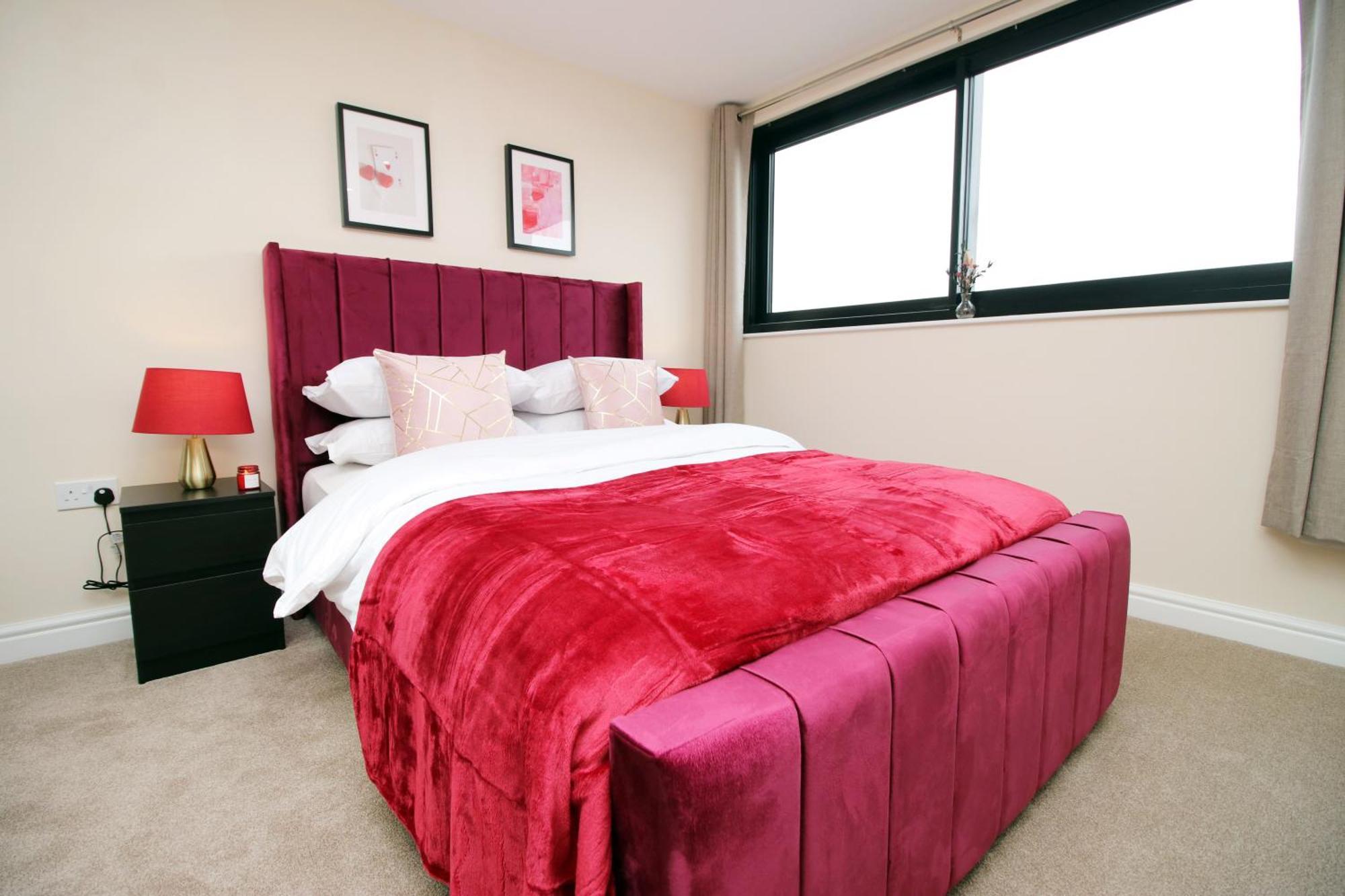 Luxury 4 Bedroom 4 Ensuite Home In Penarth คาร์ดิฟฟ์ ภายนอก รูปภาพ
