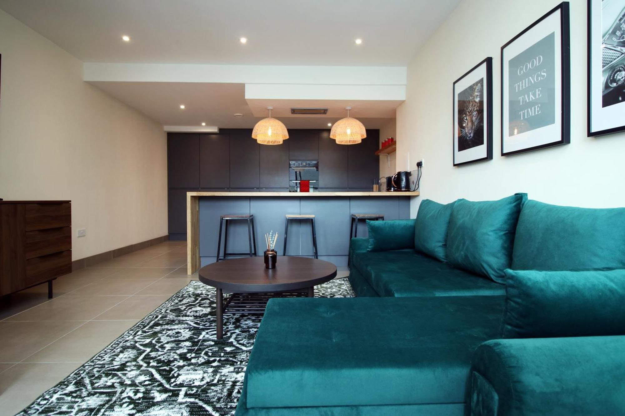Luxury 4 Bedroom 4 Ensuite Home In Penarth คาร์ดิฟฟ์ ภายนอก รูปภาพ
